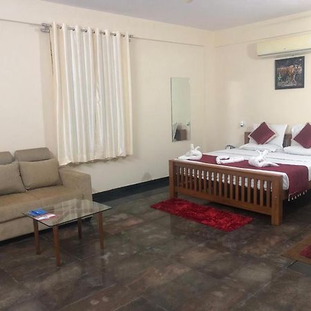 Kstdc Hotel Mayura Pavithra Yediyur Kunigal Экстерьер фото