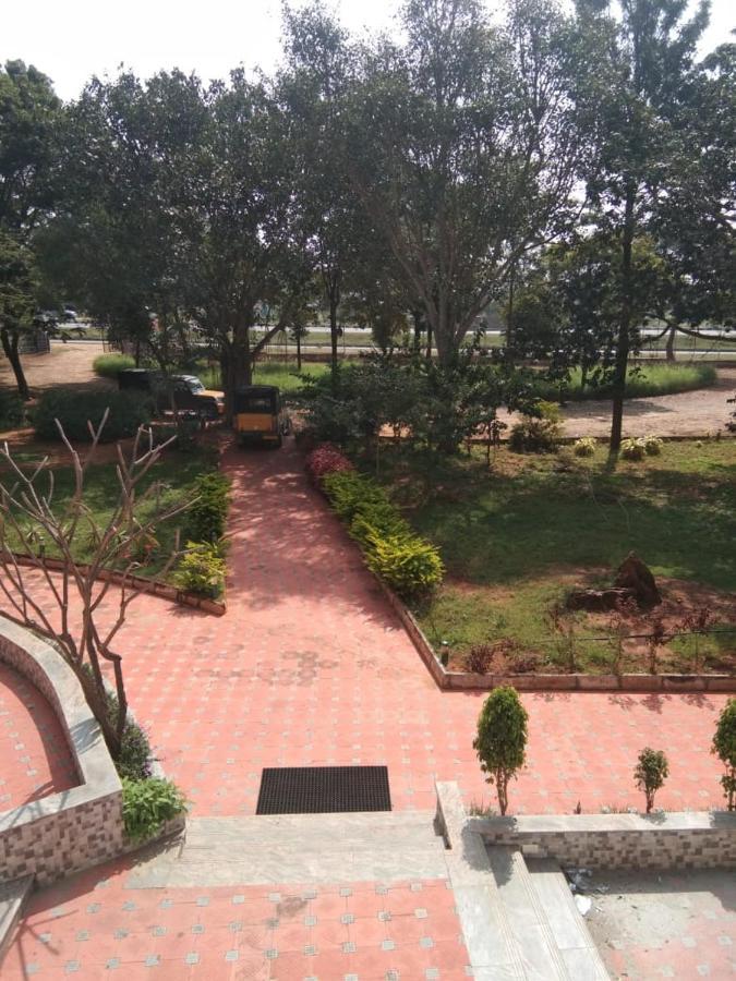 Kstdc Hotel Mayura Pavithra Yediyur Kunigal Экстерьер фото