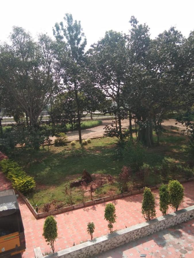 Kstdc Hotel Mayura Pavithra Yediyur Kunigal Экстерьер фото